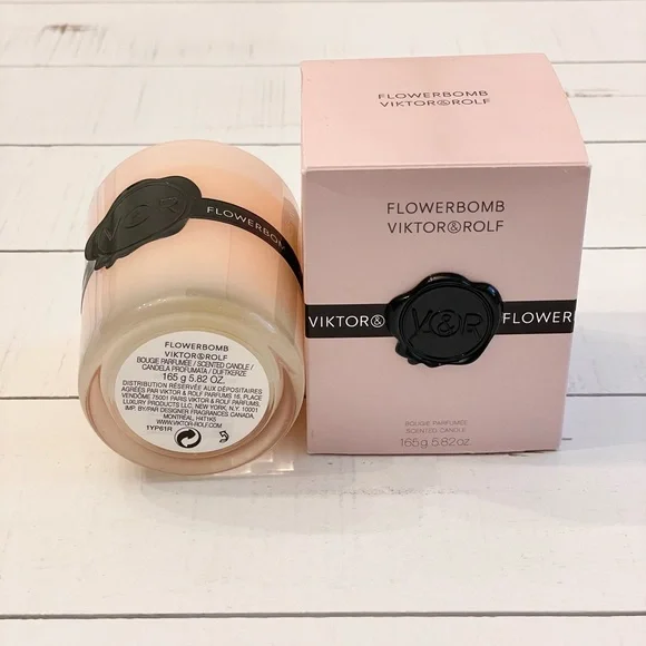 Viktor & Rolf Flowerbomb Scented Candle 5.82oz - Picture 11 of 12